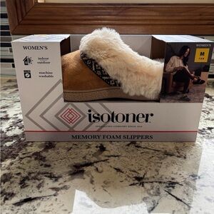 Isotoner Women's Memory Foam Classic Comfort Clog Slipper Sz Med